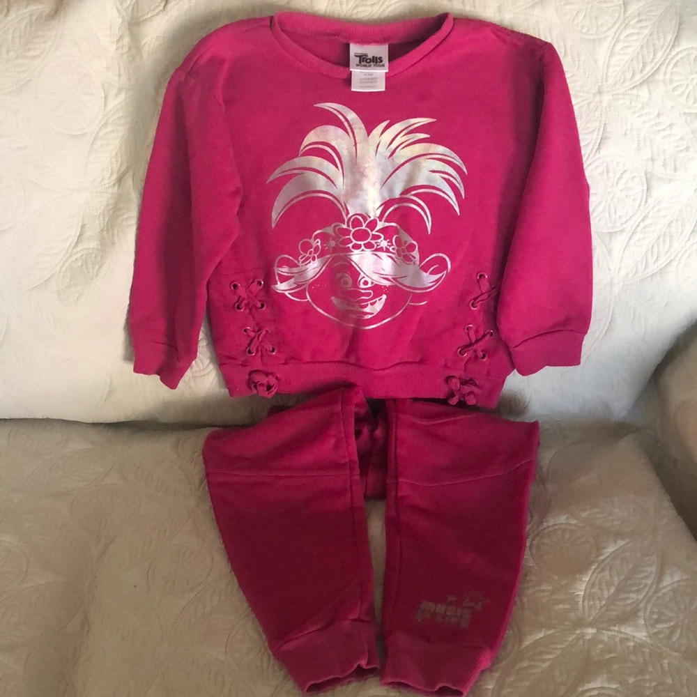 Trolls World Tour Girls 2 piece pant set size 5 New